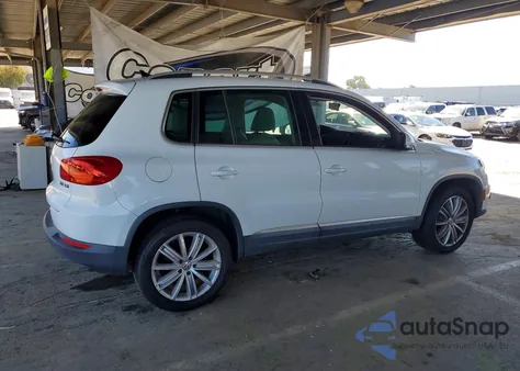 2015 Volkswagen Tiguan S z USA, uszkodzony, nr VIN WVGAV7AX7FW569715